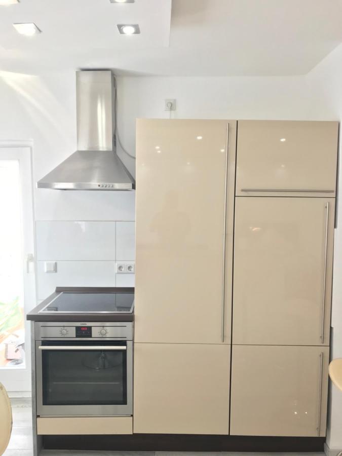 Aparts House - Balkon-Wifi-Kitchen Essen Zewnętrze zdjęcie