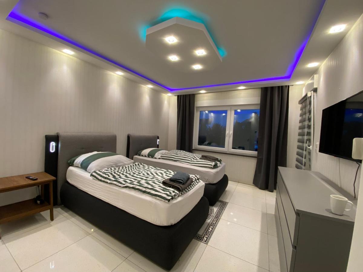 Aparts House - Balkon-Wifi-Kitchen Essen Zewnętrze zdjęcie