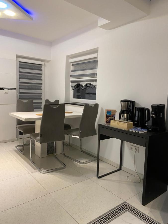 Aparts House - Balkon-Wifi-Kitchen Essen Zewnętrze zdjęcie